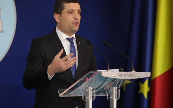 Miruță: Soluția pentru barje, reactorul de la Cernavodă funcționează