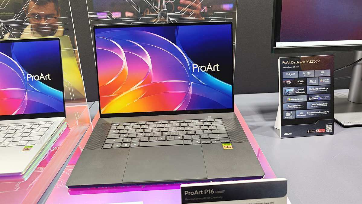 Asus arată viitorul laptopurilor la Berlin
