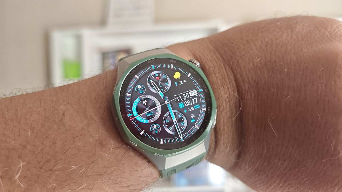 HUAWEI Watch GT 7 Pro: Îmbunătățiri majore și preț redus