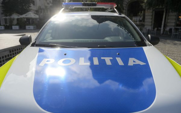 Șofer beat, fără permis, cu pasageri în portbagaj, prins în Argeș