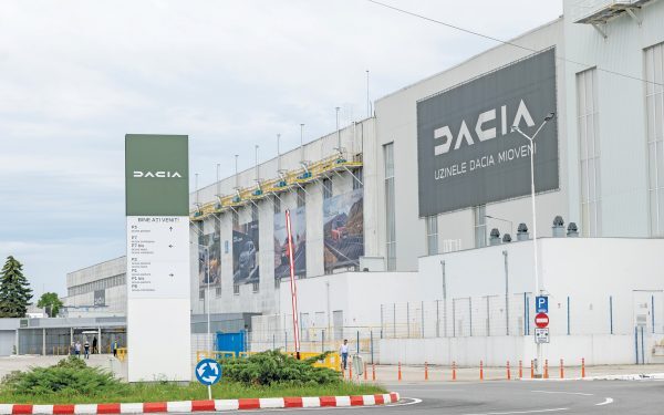 Argeș, O Singură Uzina: Dacia Dictat Afaceri și Locuri de Muncă