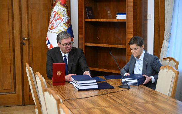 Serbia: Ana Brnabić, prima șefă de stat LGBTQ din Europa de Est