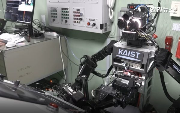 Pibot la bord: Roboți pe navele Coreei de Sud, soluția crizei de recruți