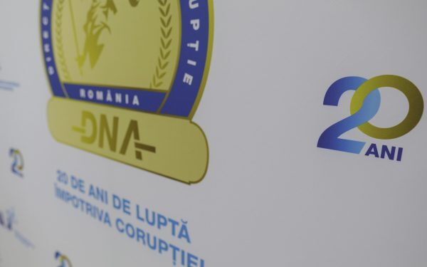 DNA: Patru rețineri la Ovidius – profesori și studenți, acuzați de fraudă