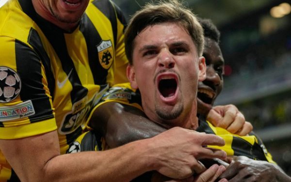 Marin, golazo pentru AEK: Grecilor le-a luat foc platforma