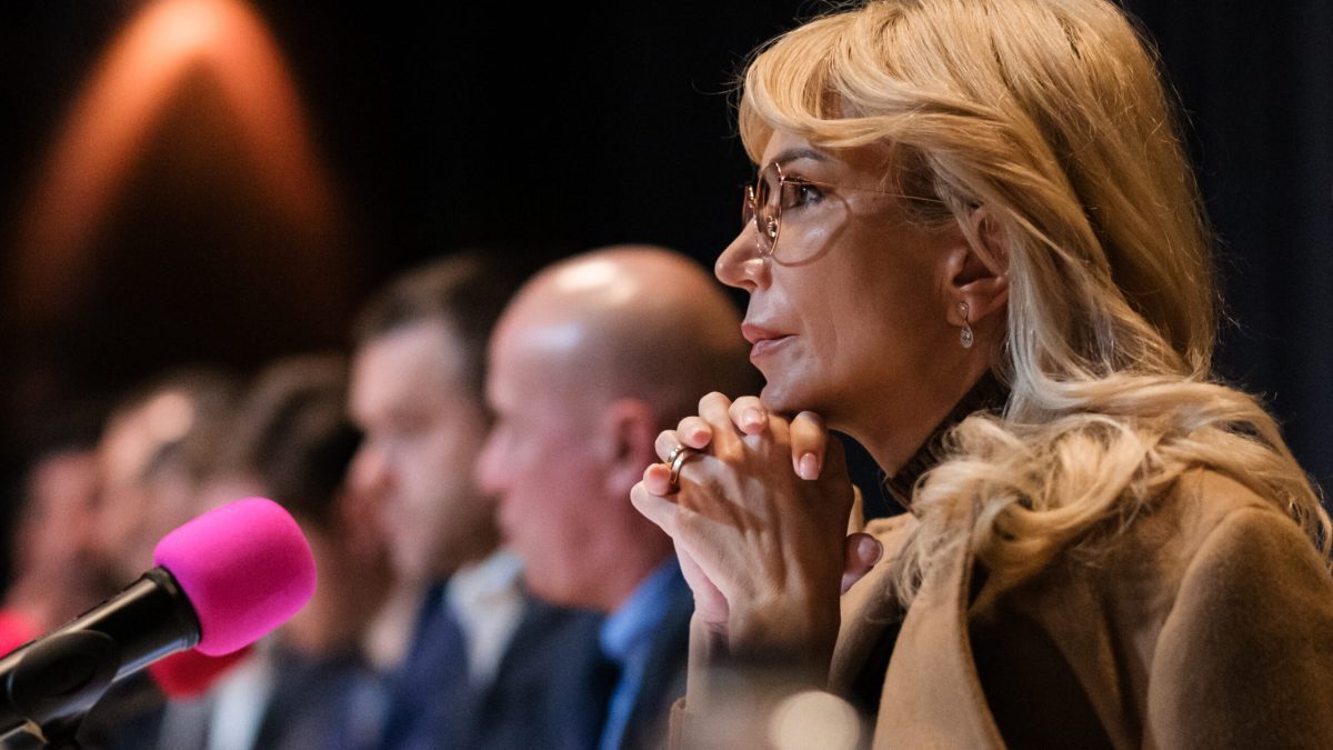 PNL-USR, pact în Parlament. Turcan: "Nu dezbatere pe Tiktok"