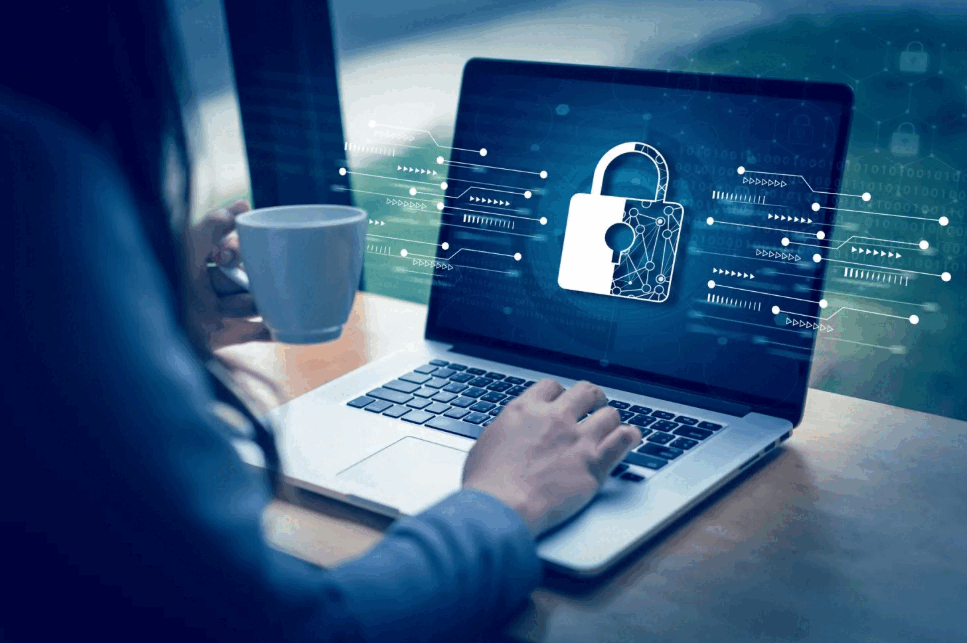 Amenzi usturătoare pentru firme: Securitatea cibernetică, prioritate zero