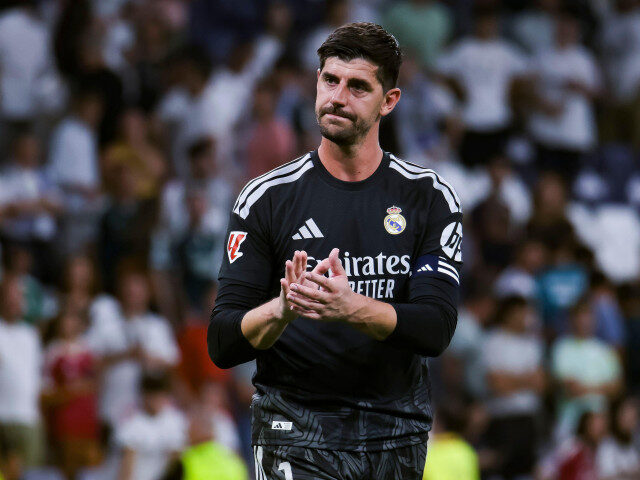 Real Madrid bate la poartă: 60 mil. € pentru noul Courtois