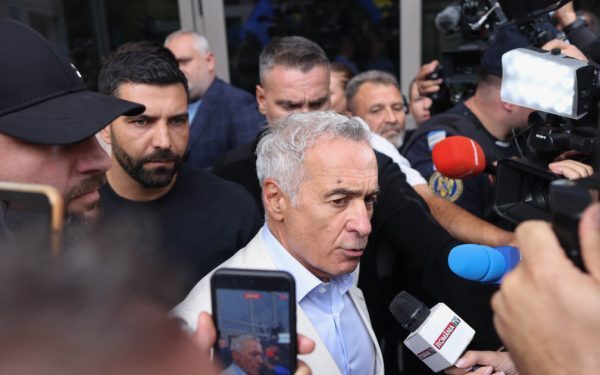 Călin Georgescu, primele cuvinte după eliberare: "Lumea e mică"
