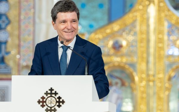 Istoriografia religiei îl atacă pe Nicușor Dan: "Nu pare că citește"