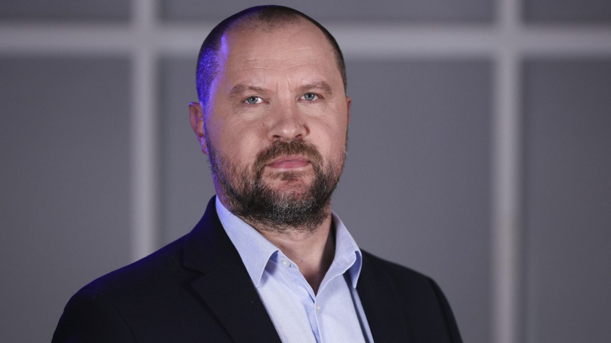 Nicușor Dan, șah la PNL: Mureșan, prins în capcana maestrului haosului