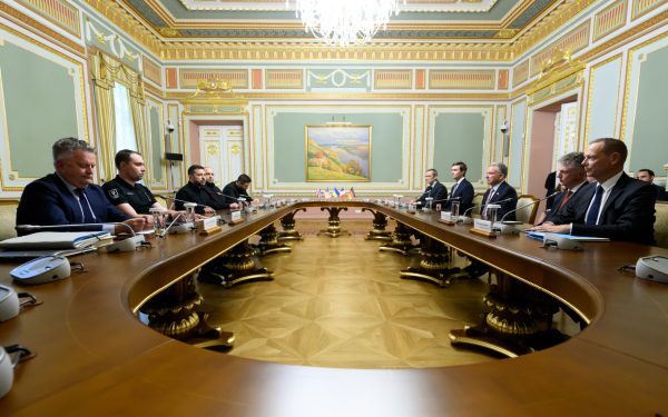 Zelenski, mesaj secret de la emisarii Trump la Kiev
