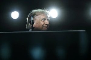 Trump va crea o "Forță AI", numind un "țar" pentru domeniul tehnologiei