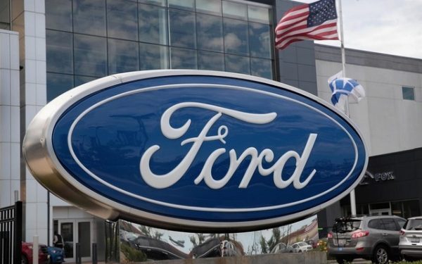 Trump lovește Ford: Parteneriatele cu China, risc de securitate națională
