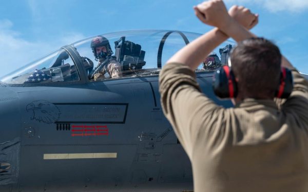 ISRAELUL FORȚEAZĂ SUA: AVIOANE F-15 PENTRU EGIPT CONTRA CHINEI