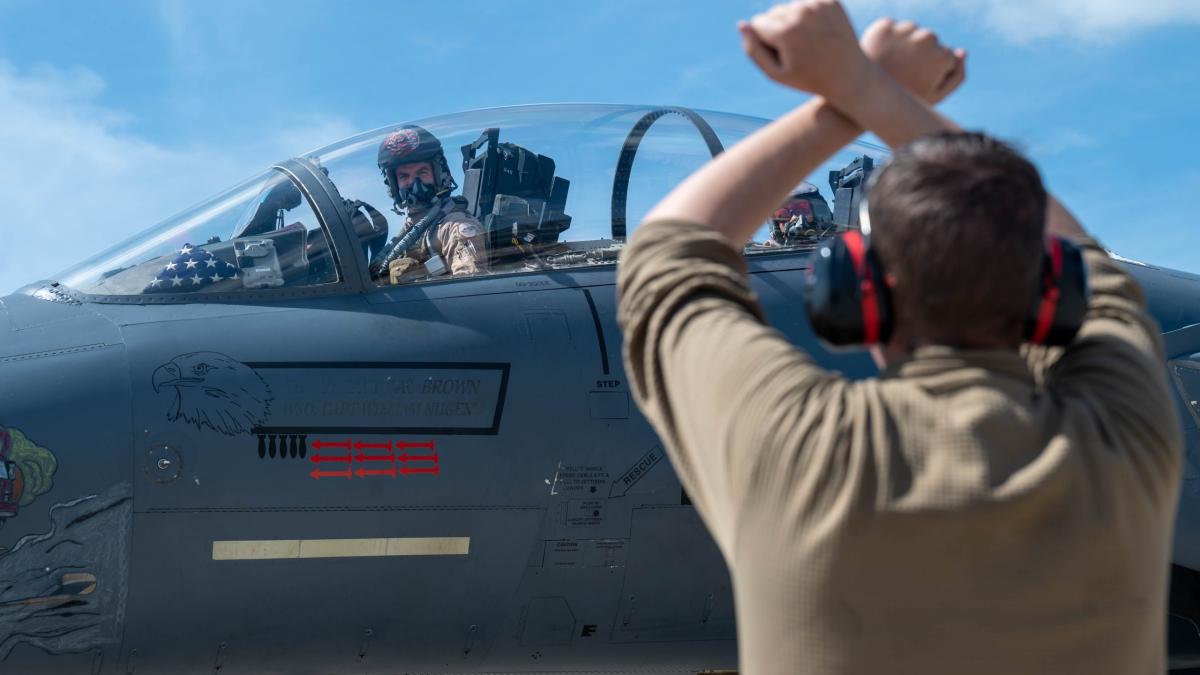ISRAELUL FORȚEAZĂ SUA: AVIOANE F-15 PENTRU EGIPT CONTRA CHINEI
