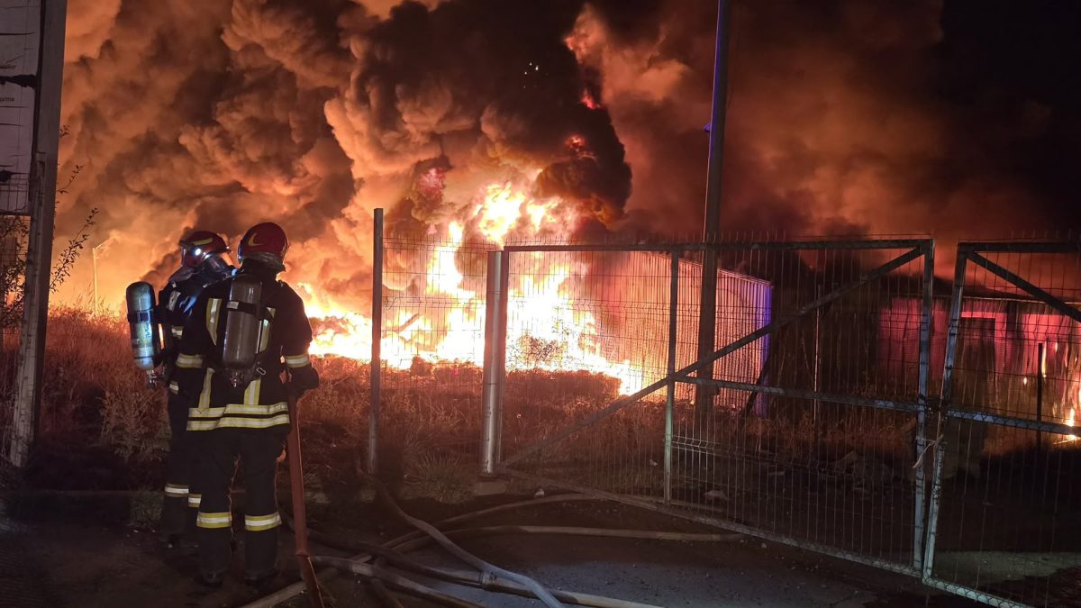 Incendiu Hală Deșeuri Lângă Sibiu, Mesaj Ro-Alert
